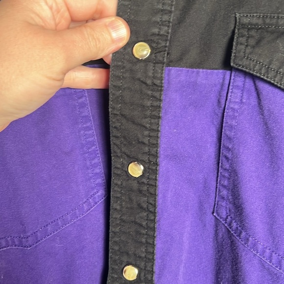 WRANGLER WESTERN MEN SHIRT M UNIQUE COLOR PATTERN PEARL SNAPS 2 CHEST POCKET - Picture 3 of 5